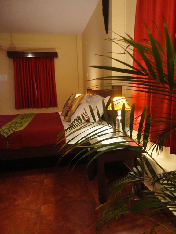 The Yuppi Hippi Hideout Hotel Anjuna Phòng bức ảnh