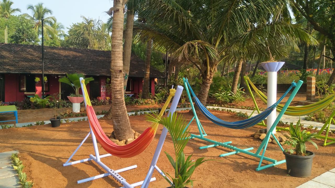 The Yuppi Hippi Hideout Hotel Anjuna Ngoại thất bức ảnh