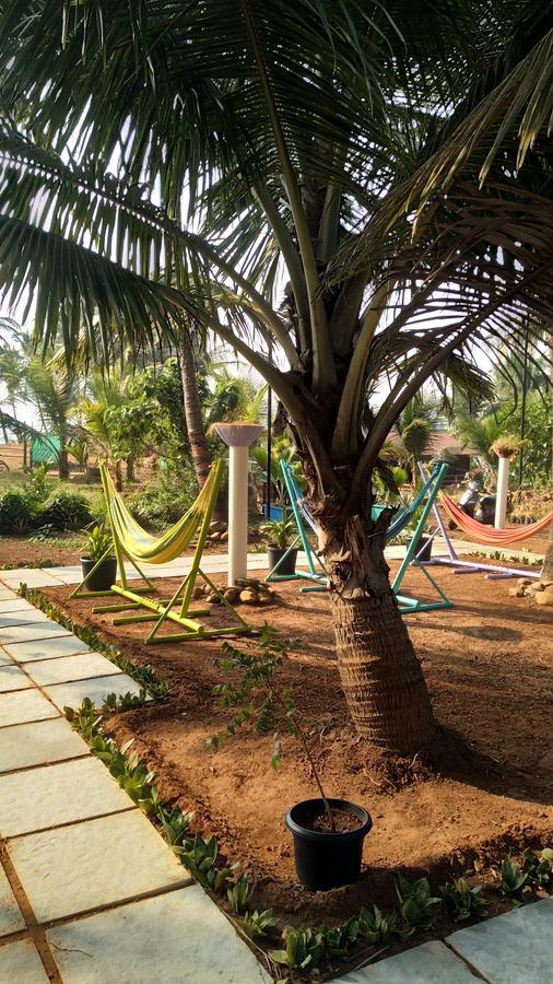 The Yuppi Hippi Hideout Hotel Anjuna Ngoại thất bức ảnh